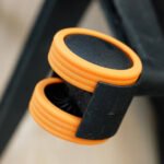 Pack X8 Protectores De Ruedas Cubre Rueda Valija Naranja - Imagen 3