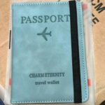 Funda Porta Pasaporte Documentos Funda Protectora Viaje Color Azul Claro Diseño De La Tela Cuero - Imagen 2